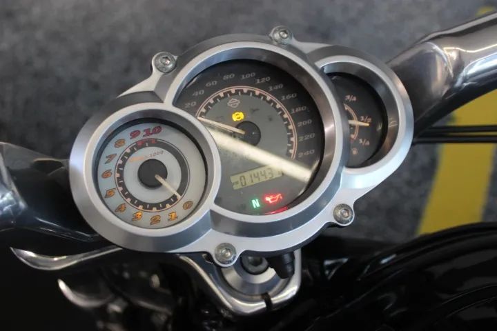 HARLEY DAVIDSON V-ROD MUSCLE 2014 - Foto 2