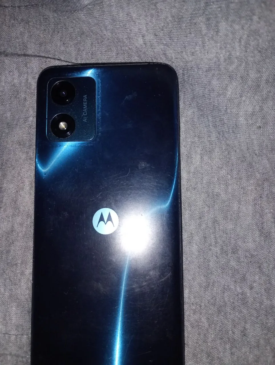 Moto e 13