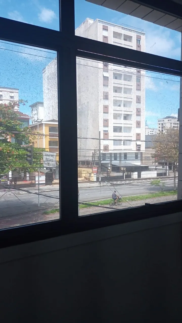 1º andar - De frente à Av. Afonso Pena - Sala - divisórias e banheiro - 42,23 m²