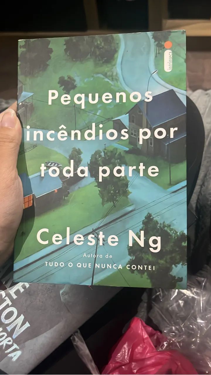 pequenos incêndios por toda parte