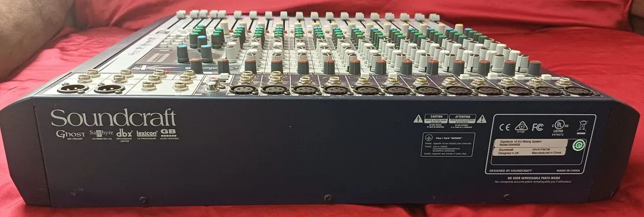 Vendo Mesa de som ( Nova) : Console Soundcraft Signature 16 De Mistura 110v/240v (novo). - Foto 5