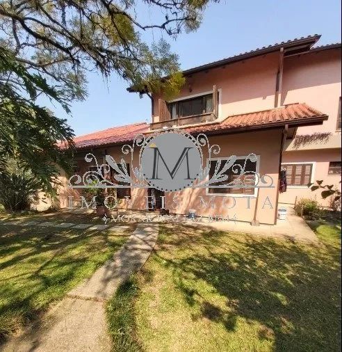 Casa com excelente localização em Santo Antonio de Lisboa