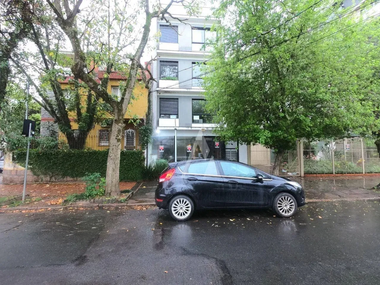 Studio com 1 dormitório para alugar, 52 m² por R$ 2.869,92/mês - Menino Deus - Porto Alegr