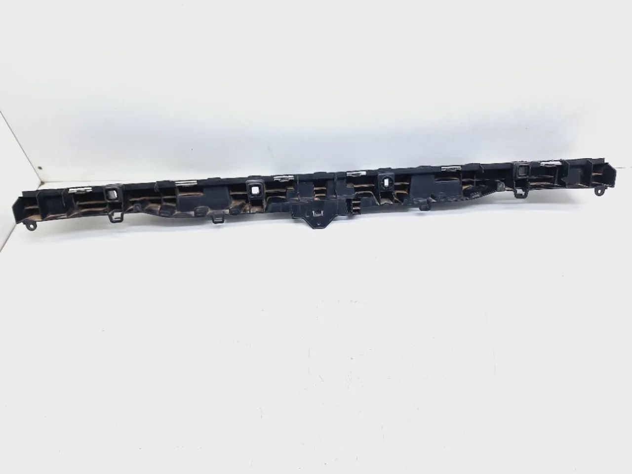 Guia Parachoque Traseiro Vw Taos Tsi 1.4 2023 2gk807863 - Peças