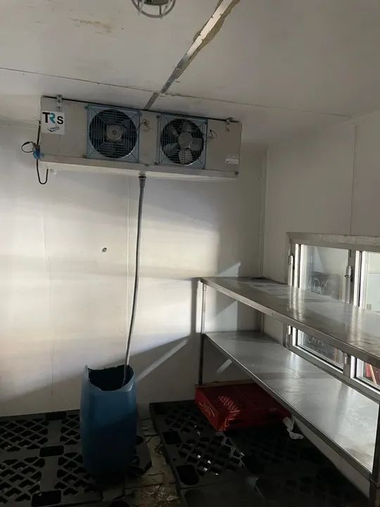 Câmara frigorífica para bebidas e gelo com exposição