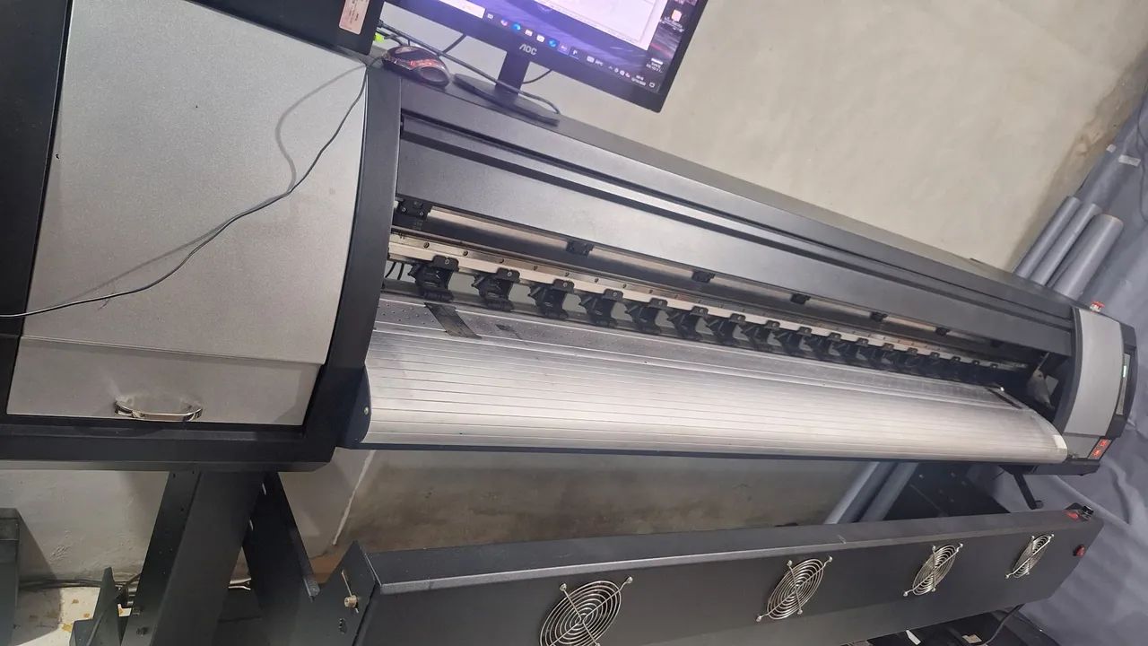 Vendo plotter semi nova da yingle XP600