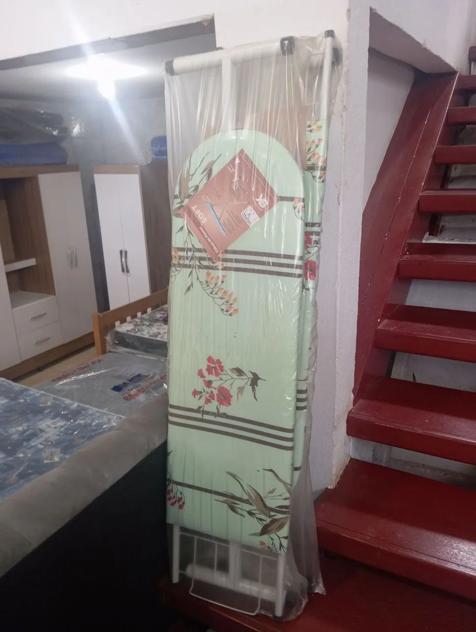 Tábua de Passar Roupa com Design Floral