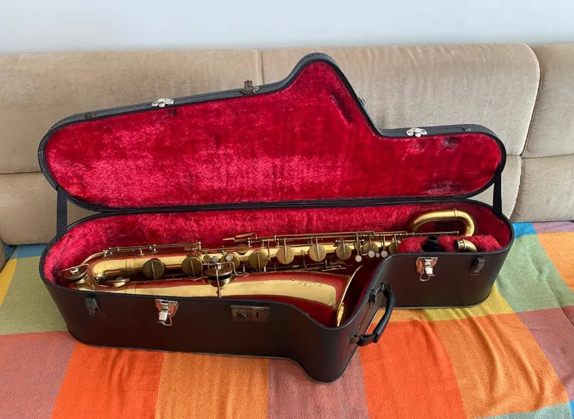 Saxofone Barítono Mib - Couesnon