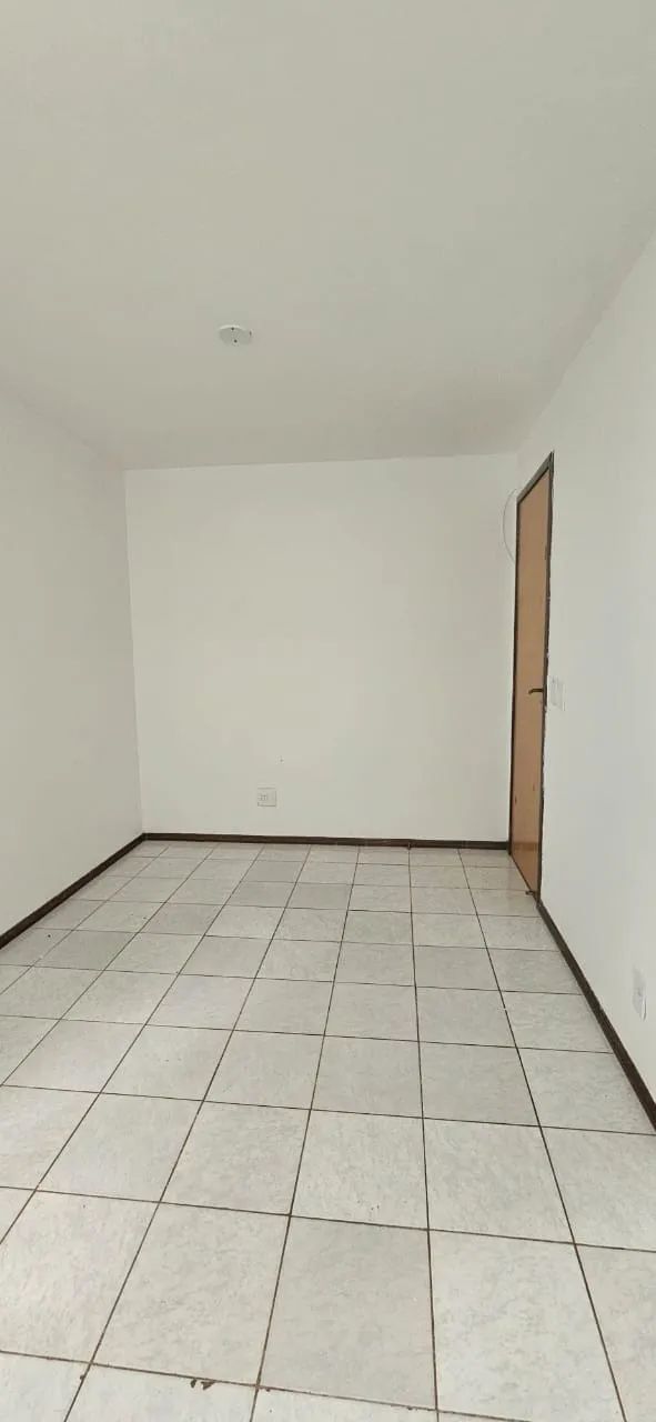 715 norte apartamento 2 quartos asa norte escada sem garagem não paga taxa de condominio - Foto 3