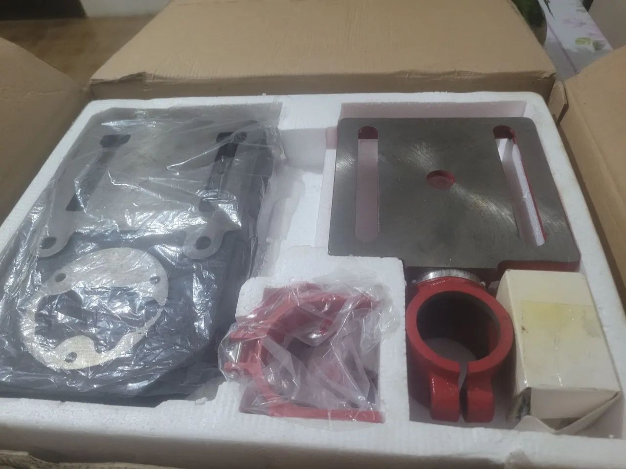 Maquina de fura de bancada nova 64292884265089121