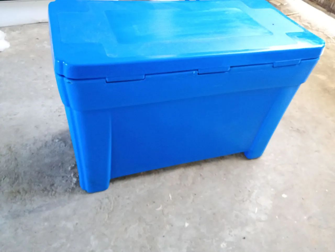 Caixa térmica 36olt zero sem uso