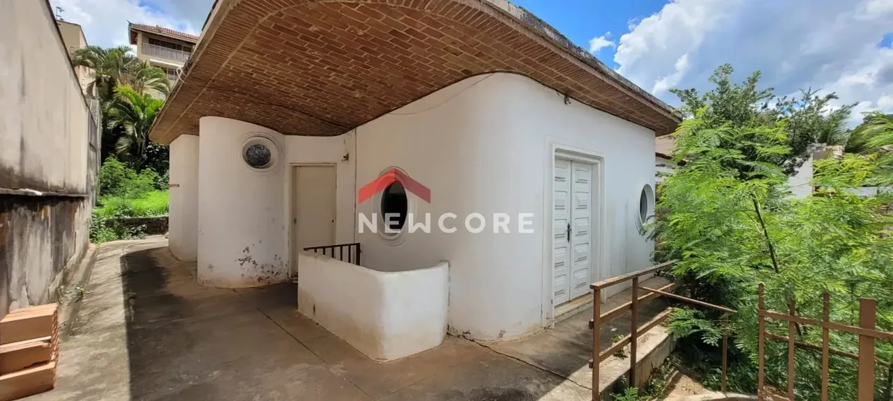 Casa em Rua dos Ferroviários - Dona Júlia - Pedro Leopoldo/MG