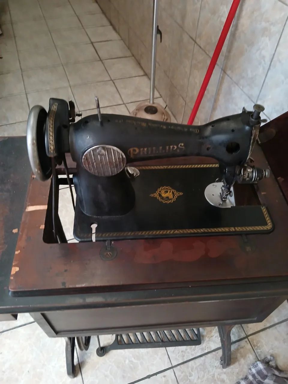 MAQUINA DE COSTURA ANTIGA  PHILLIPS64167787649153122