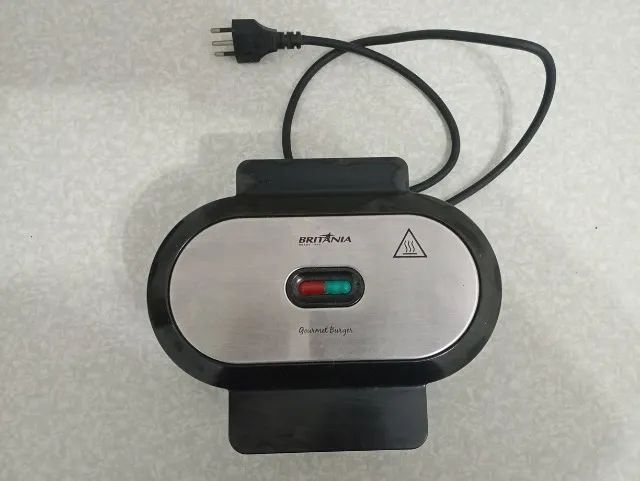 Sanduicheira Grill Britânia Gourmet Burger - Usada 3 vezes apenas! - Foto 2