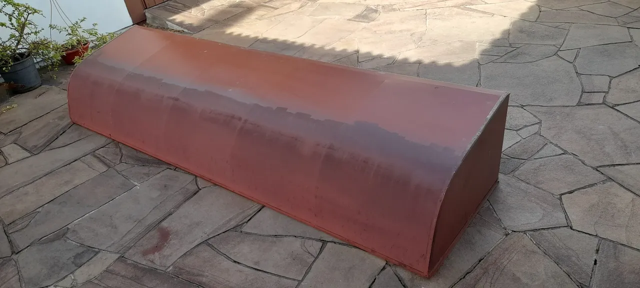 1 Toldo de lona com armação em ferro