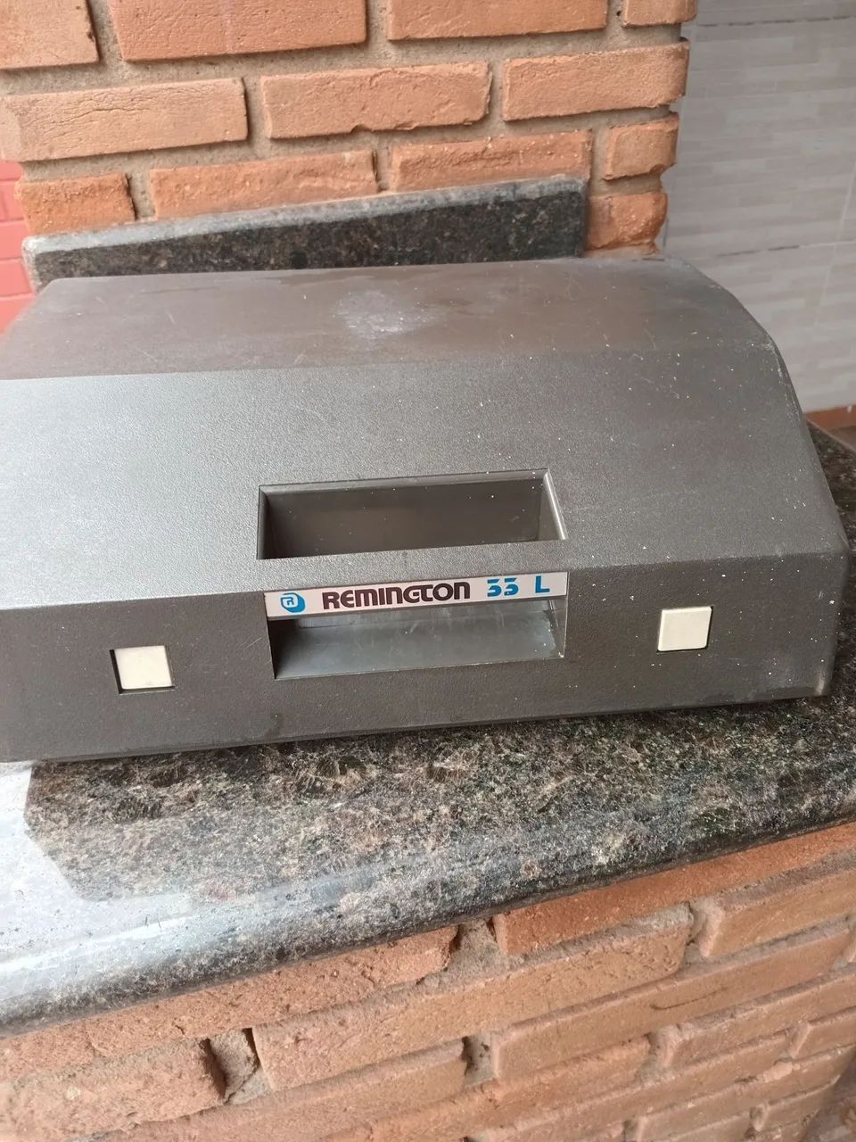 Maquina de escrever REMINGTON 33L