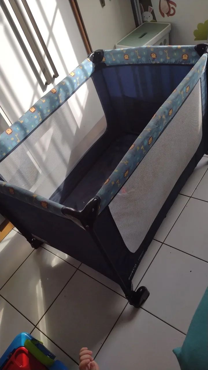 Berço portátil para bebê com colchão  - Foto 3
