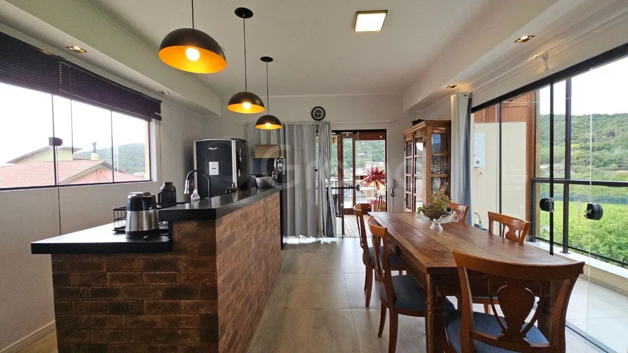 Prédio de 330m² com 10 quartos na Barra da Lagoa - Foto 4