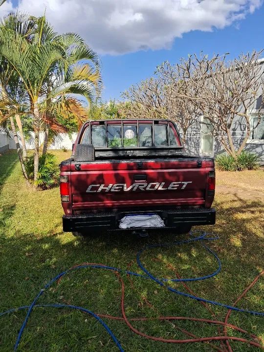 Caminhonete Chevrolet C-20, cabinada, gasolina e GNV - Foto 4