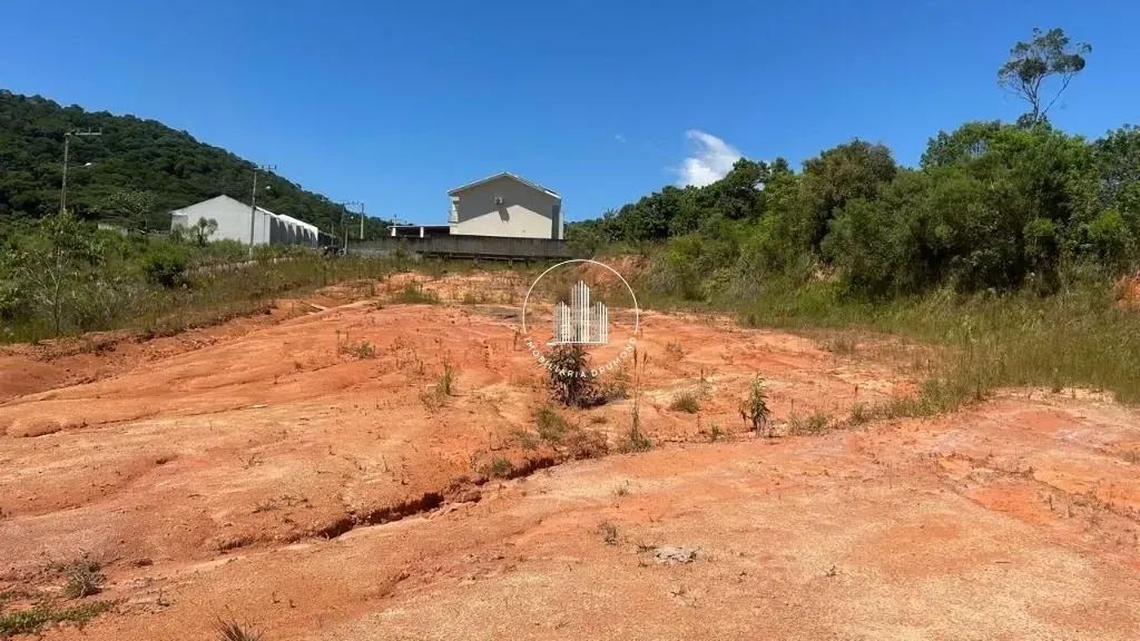 Terreno em Forquilhas - São José
