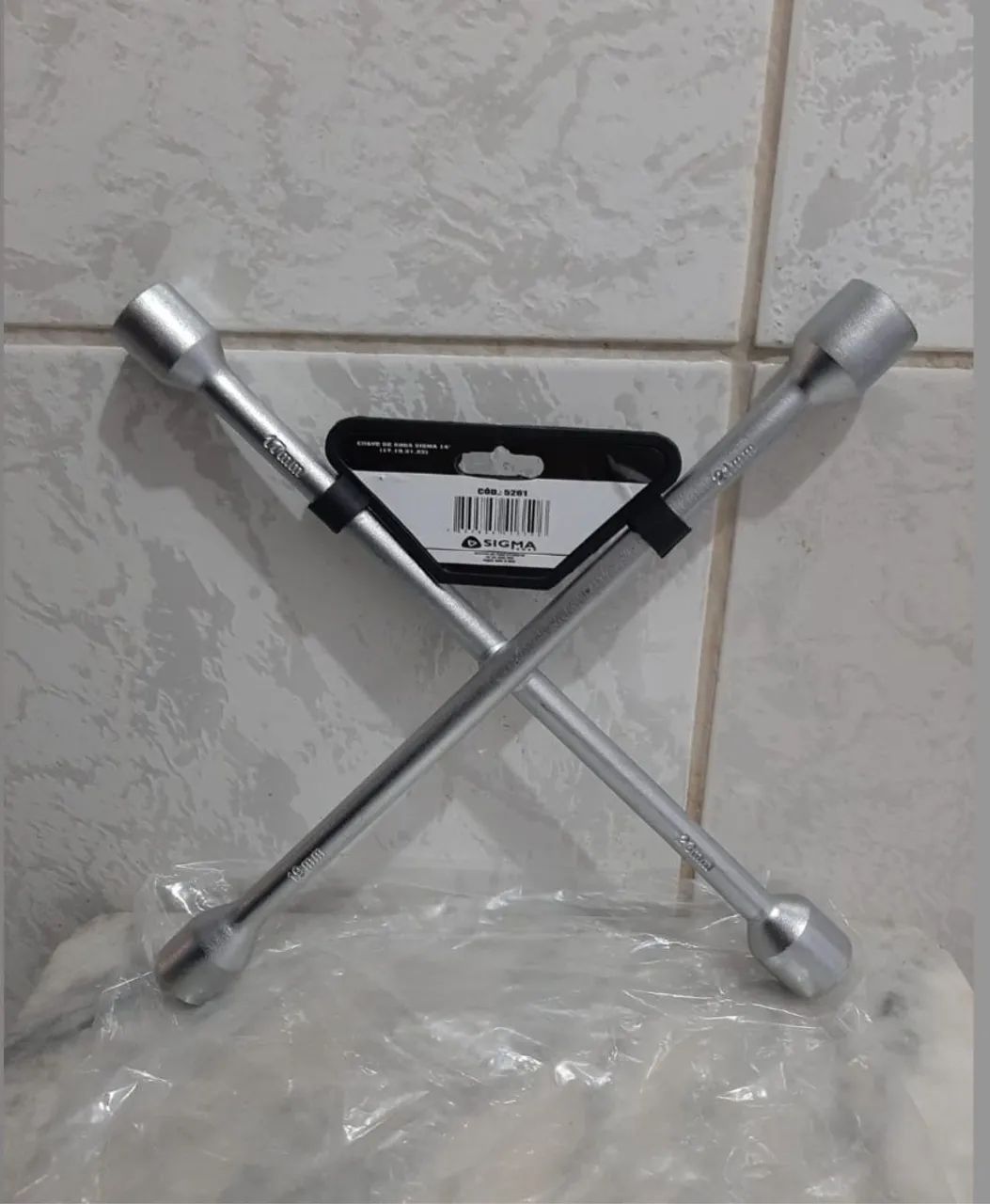 Chave de roda cruzada 17mm, 19mm, 21mm e 23mm