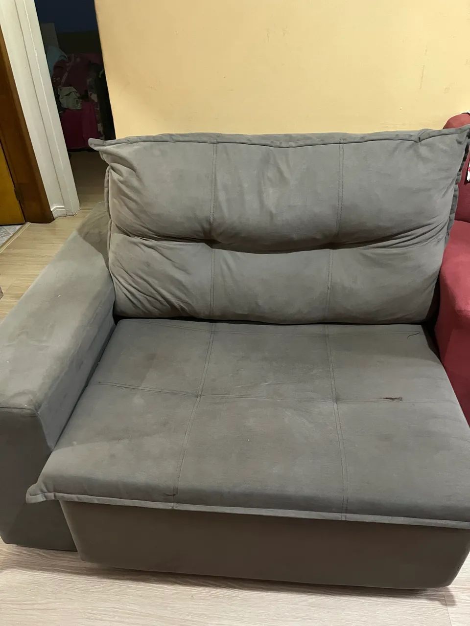 Sofá retrátil e reclinável 64960480538497121