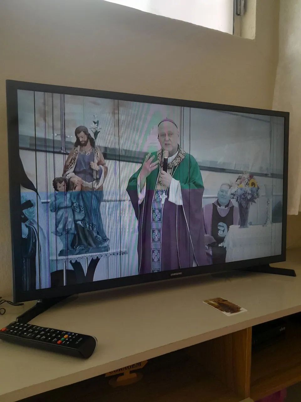 TV SMART 32P SAMSUNG PRECISA TROCAR O DISPLAY  - Foto 2