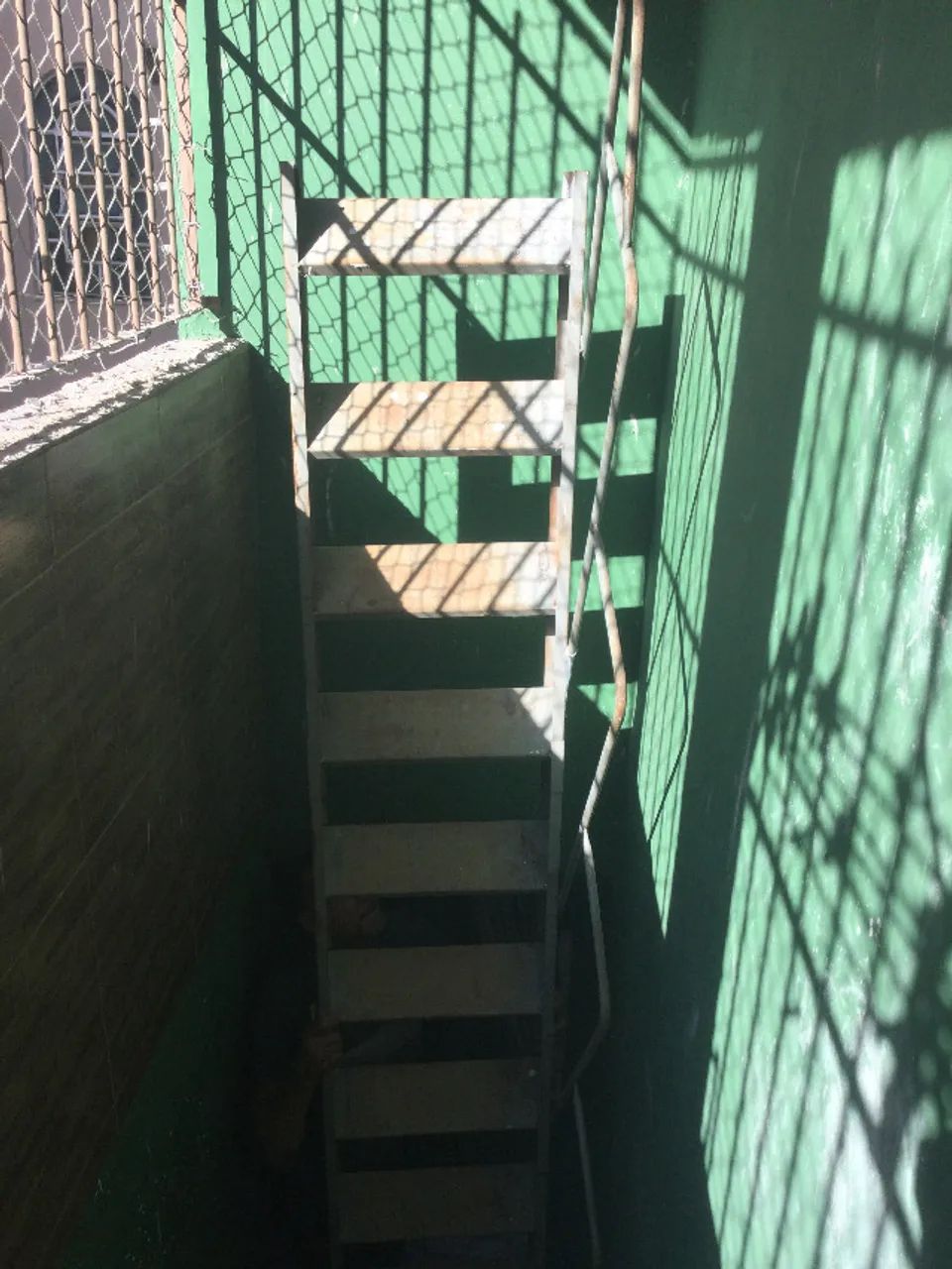escada reta de ferro para laje 3m 50cm - Foto 2