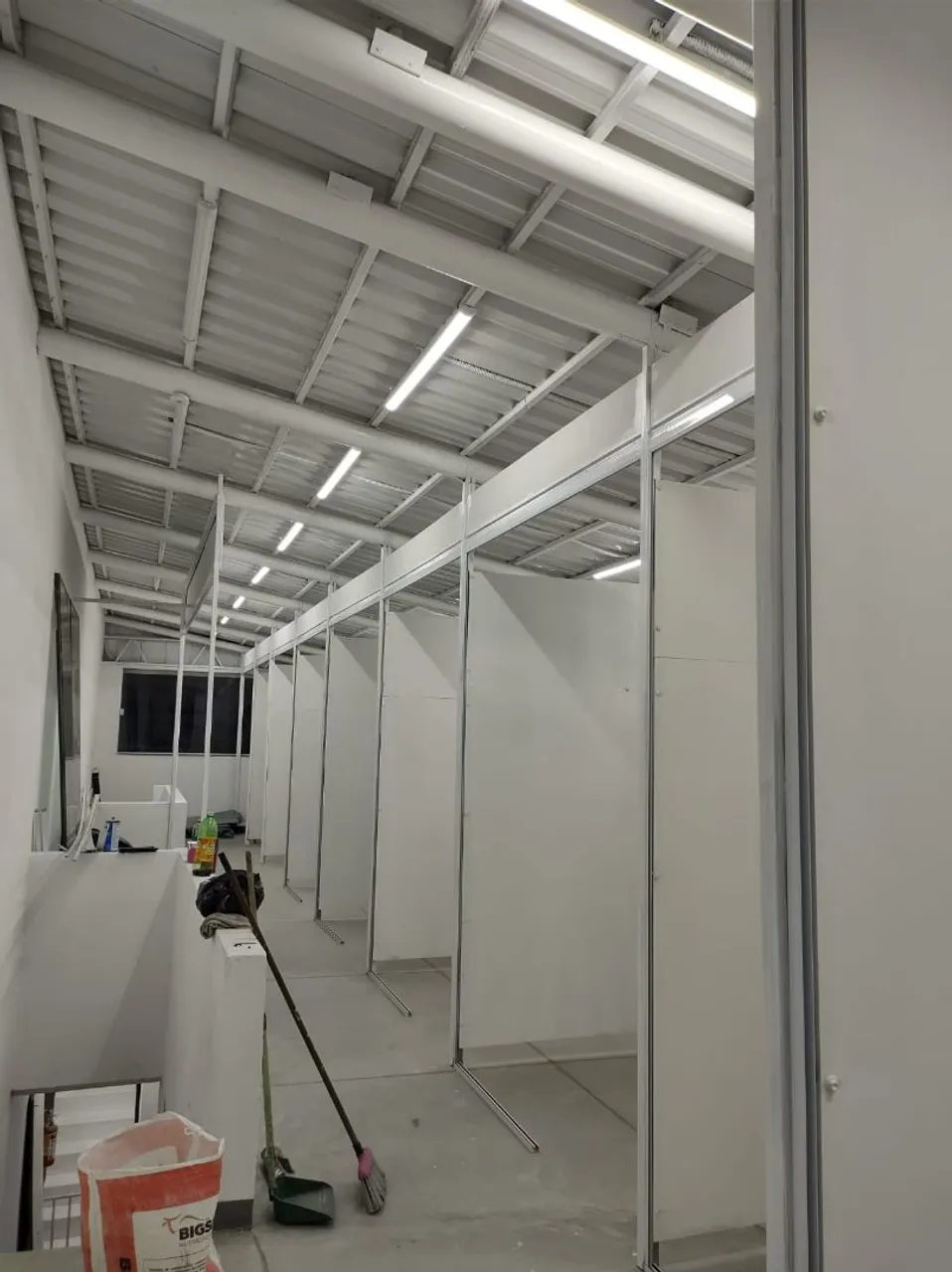 ALUGUEL DE SALAS COMERCIAIS