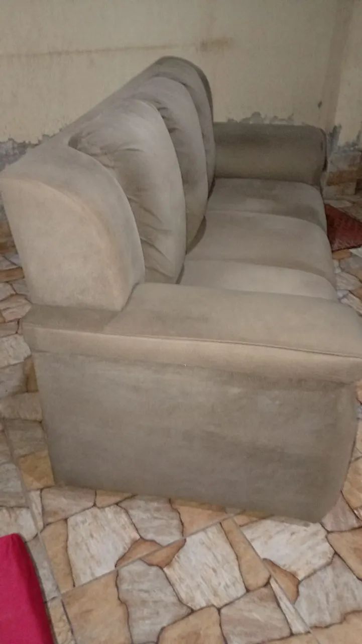 Sofá de 3 lugares 64385784061058122