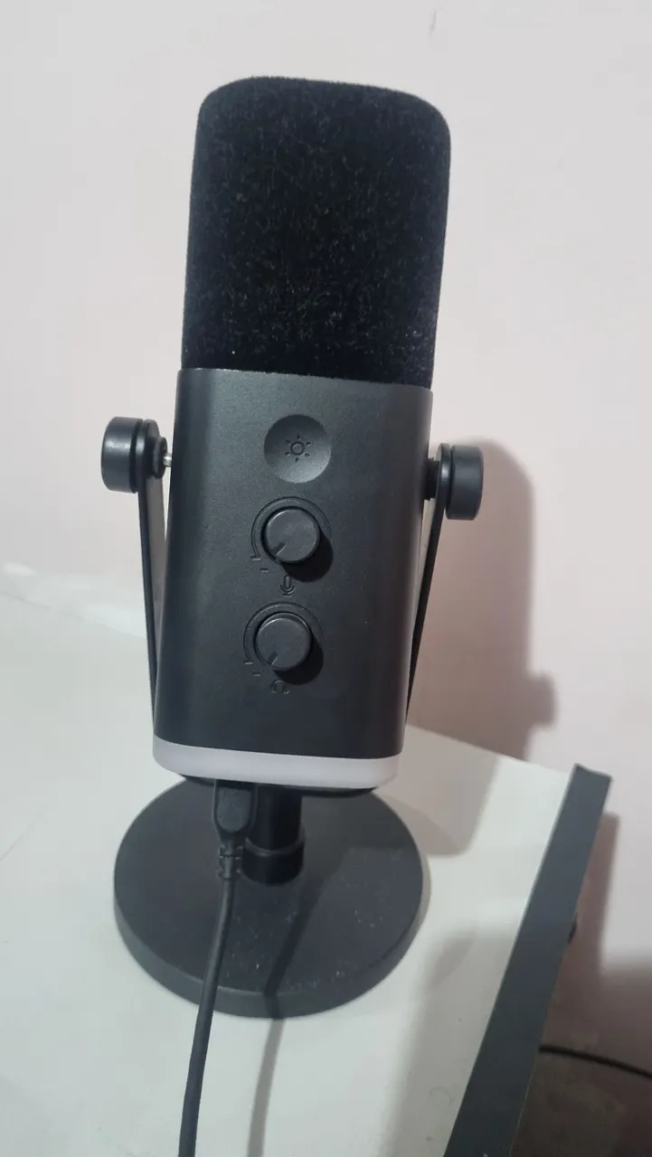 Microfone FIFINE AM8 USB para Streaming e Gravação - Qualidade Profissional, com caixa