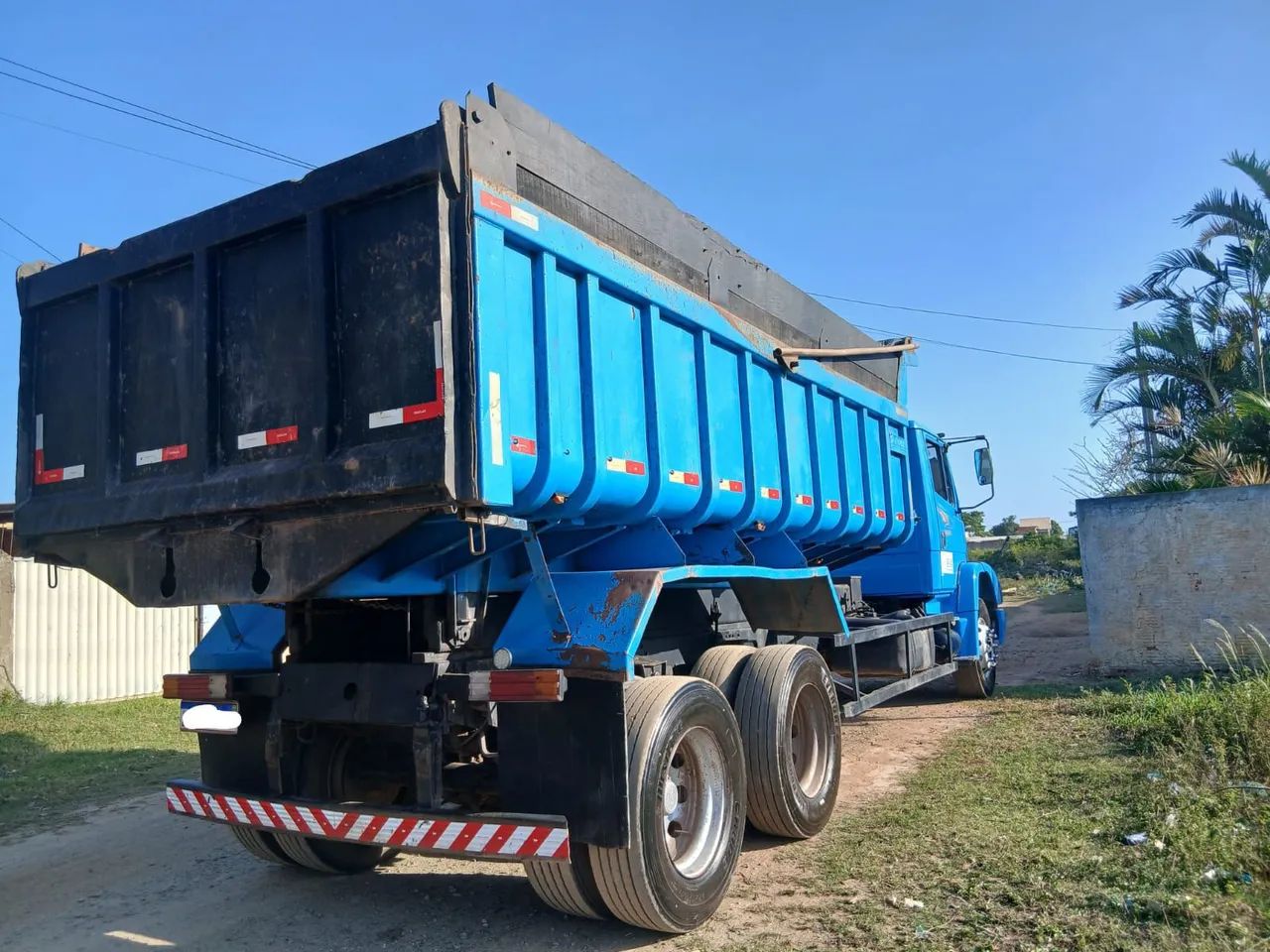 1418 LA - Caminhões - Mussurepe, Campos dos Goytacazes 1447986703