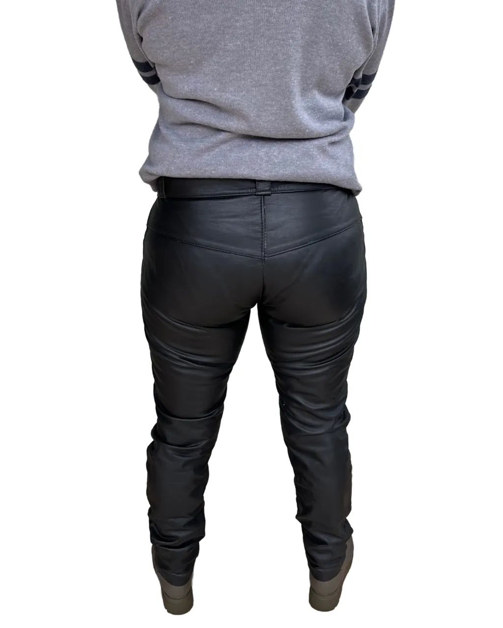 Calça de Couro Legítimo Feminina Tam 36 - Foto 5