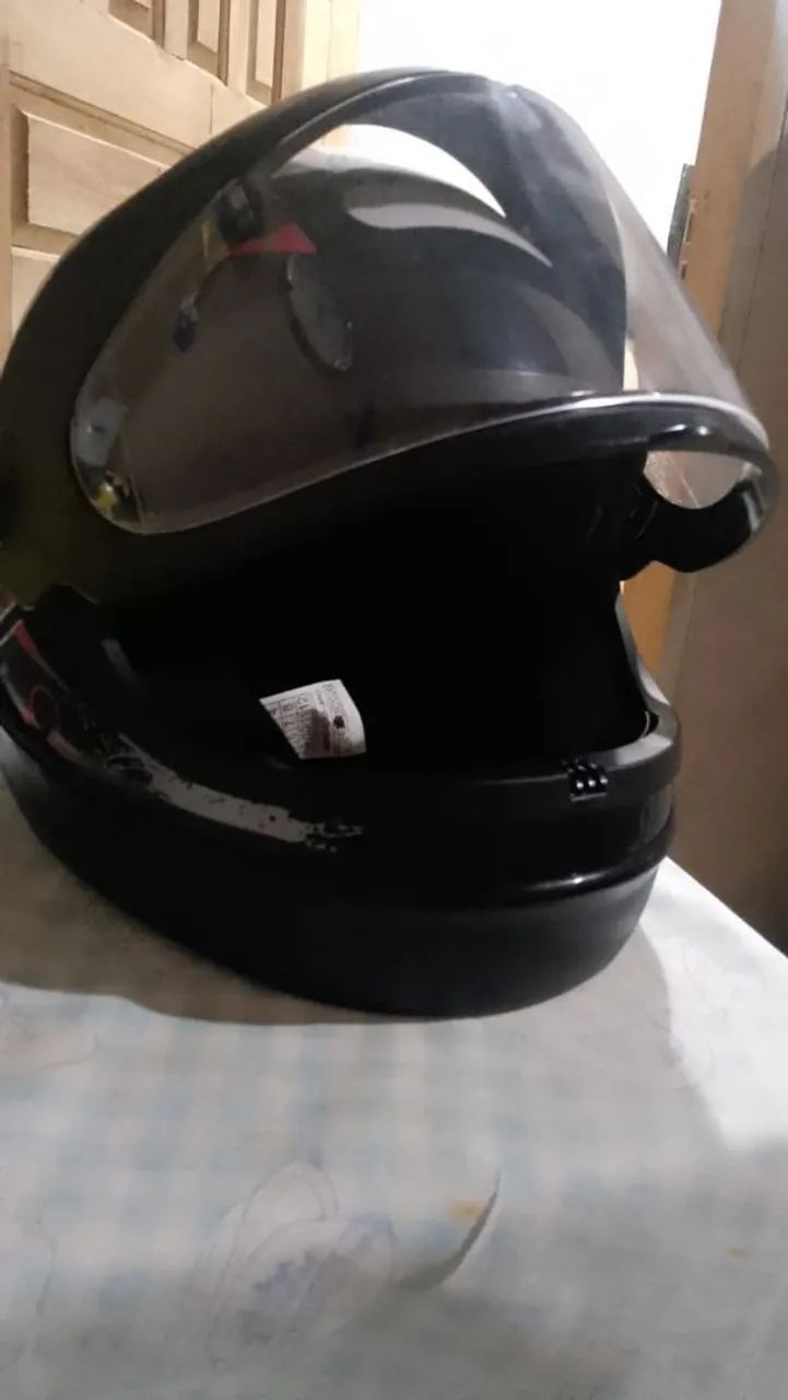 Capacete de Moto gow nunca usado - Foto 3