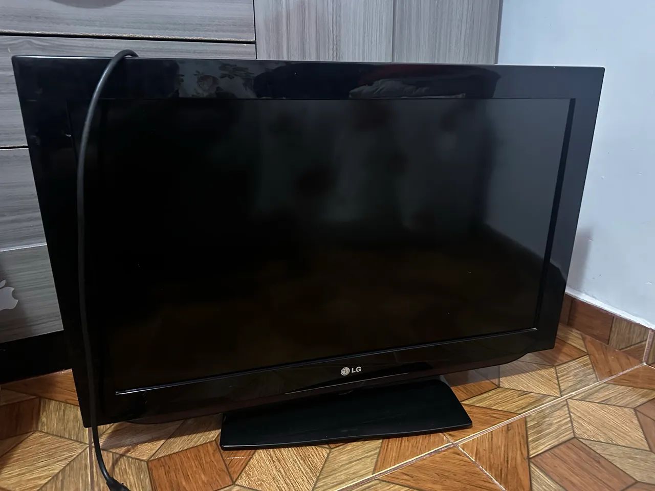 TV 32 LD460 (Não é Smart TV e não tem Android)