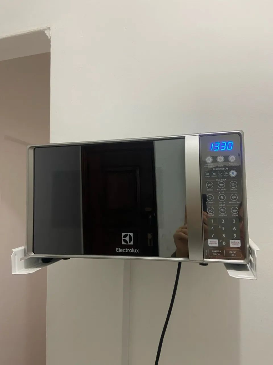 Microondas Electrolux MT30S/127V NOVO