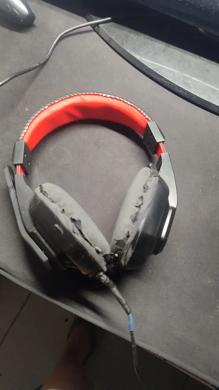 Headset Gamer com fio Redragon Ares