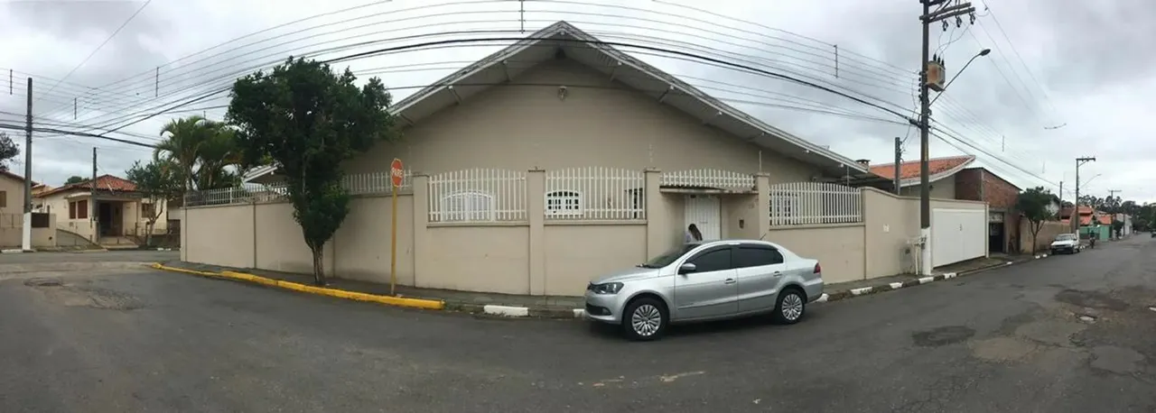 Casa em rua gliceria Vieira de moraes - Jardim Domingos Orsi - Angatuba/SP