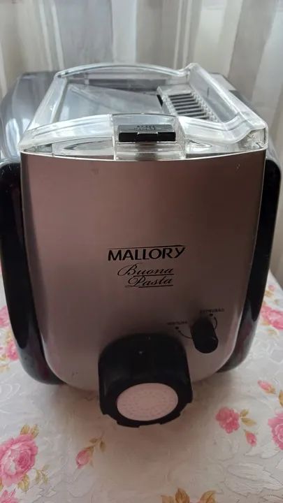 Máquina de fazer macarrão 