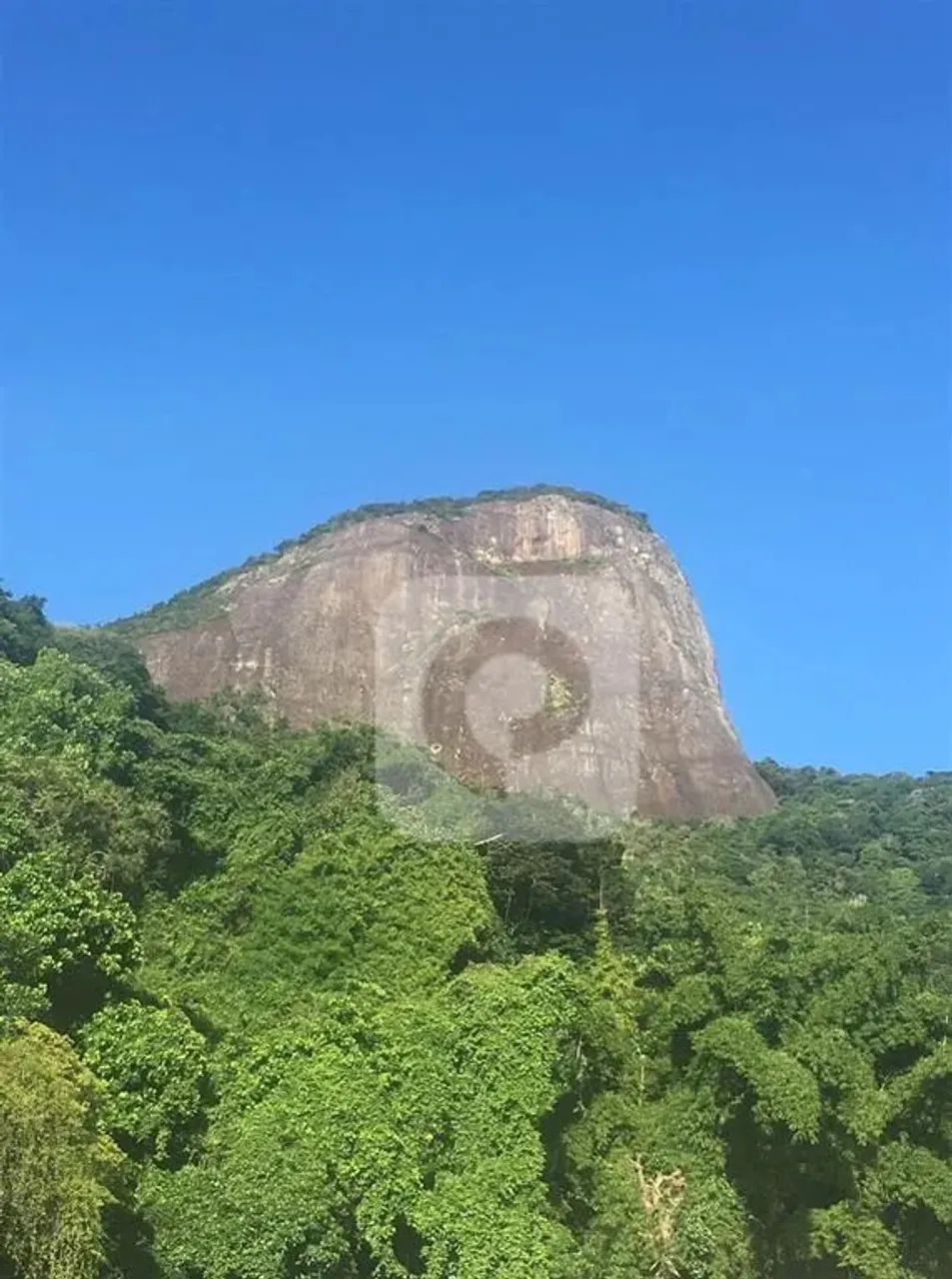 Cobertura Leblon 225 m² 3 suítes e 1 vaga