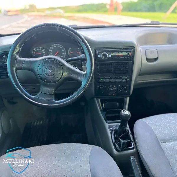 VOLKSWAGEN PARATI CL 1.6 MI 1999 - Foto 4
