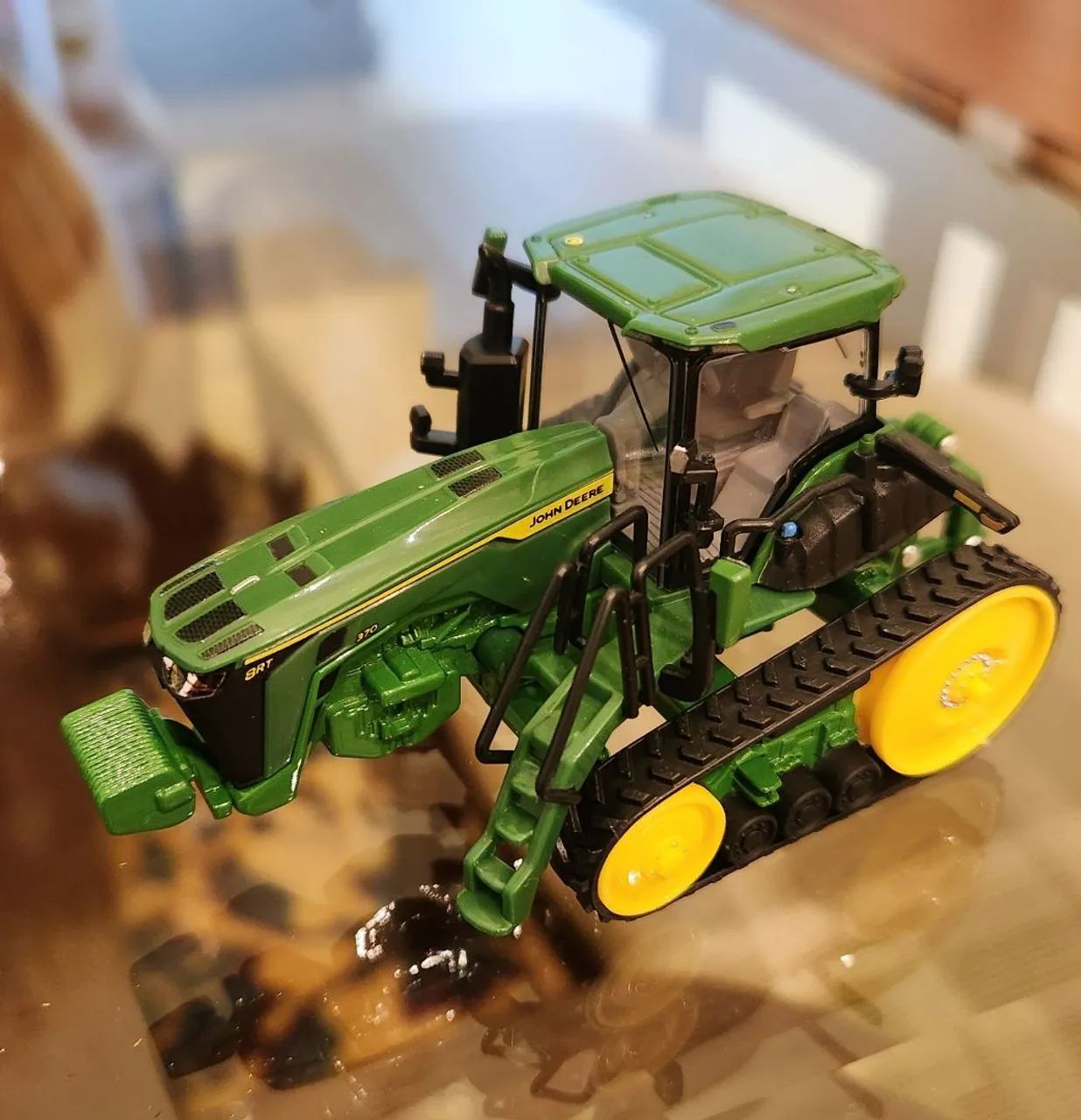 Miniatura Trator John Deere 8RT 370 escala 1/64 ERTL PRESTIGE COLLECTION  - Foto 3