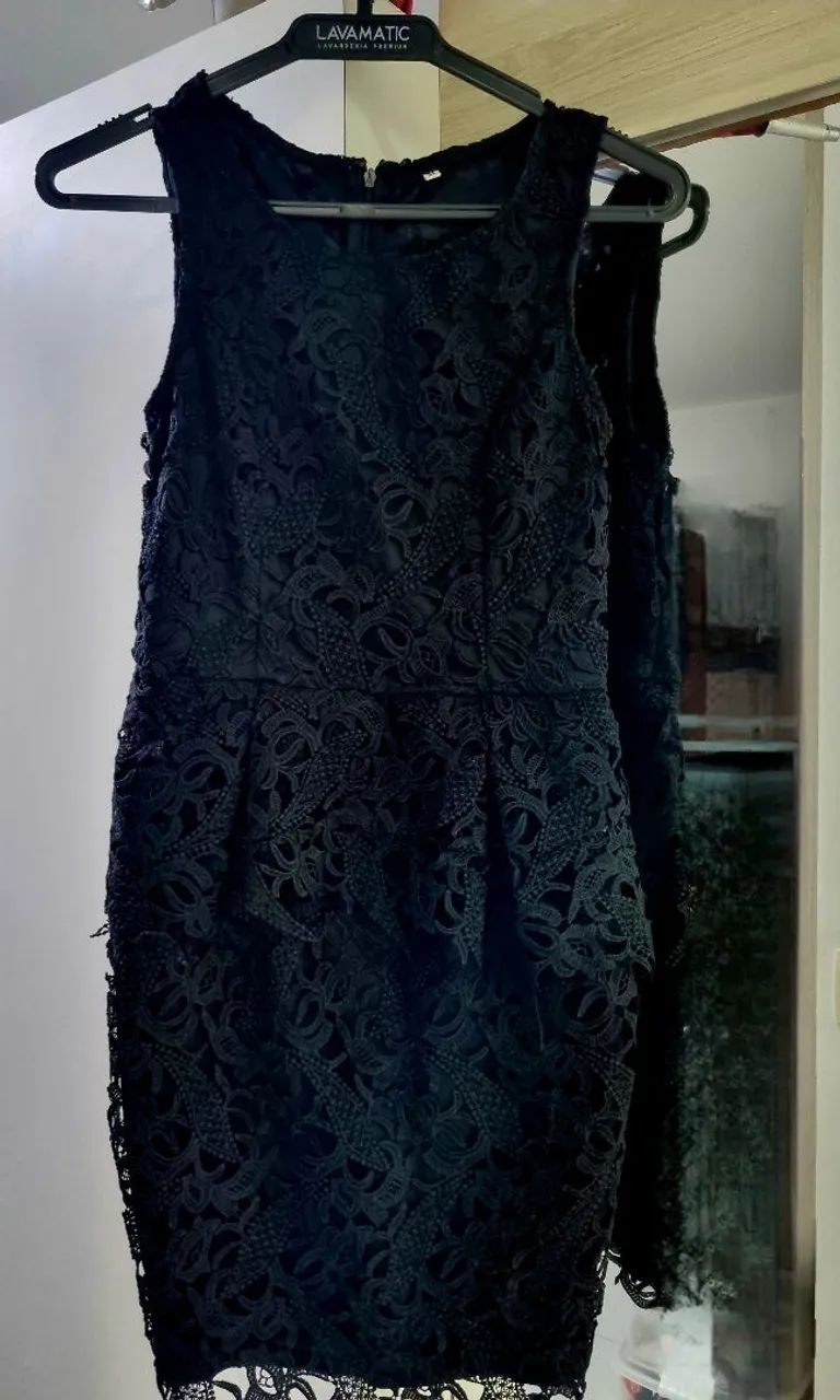 Vestido todo em renda noite