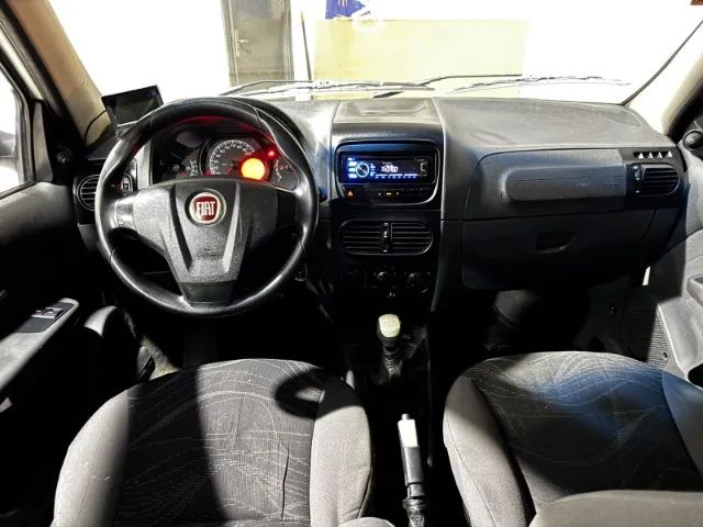 Fiat Strada Working Celeb.1.4 Fire Flex 8V CD 2013 - Foto 4