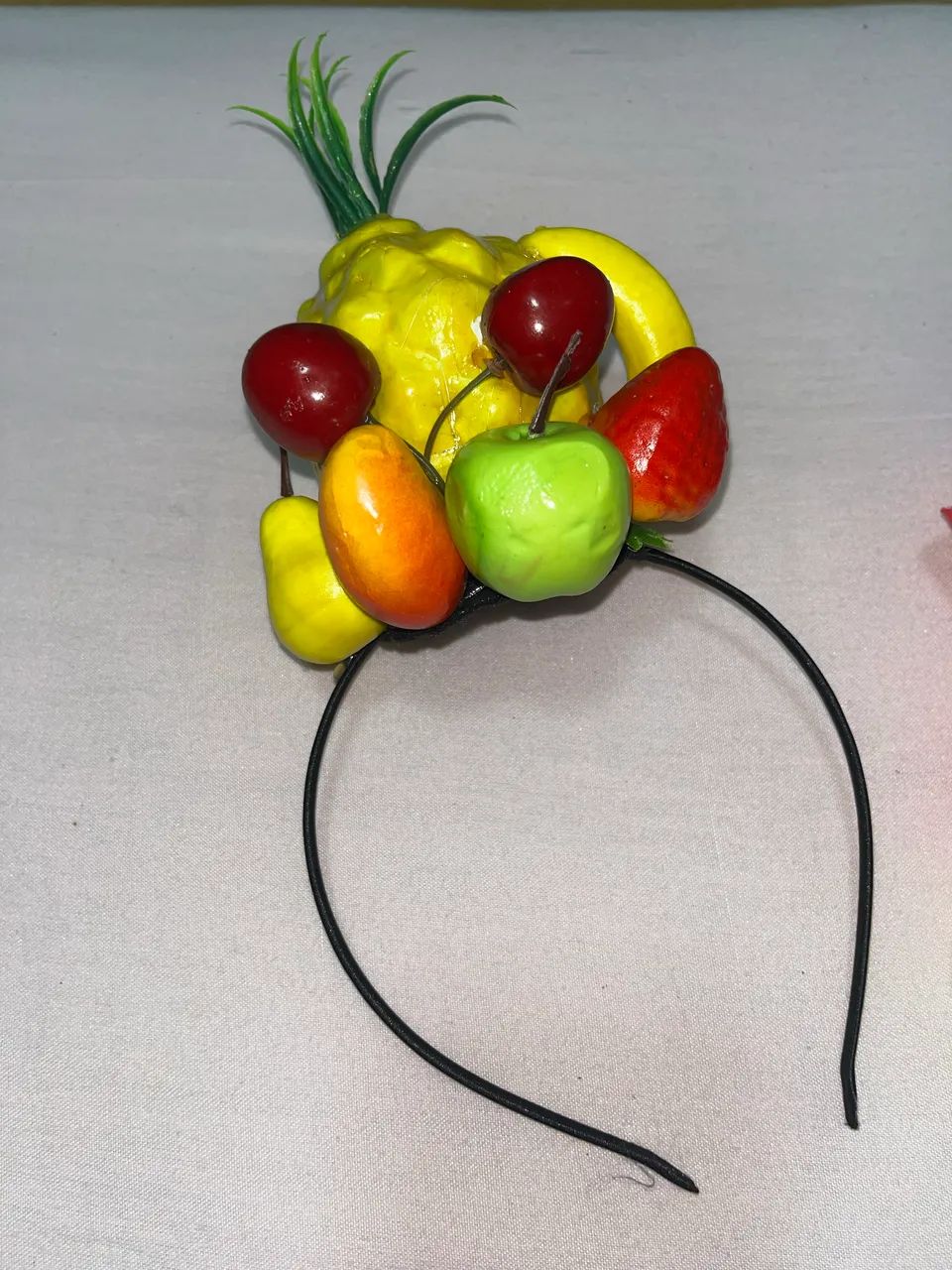 Kit Fantasia Tropical (Tiara de Frutas e Colar Havaiano) - Foto 3