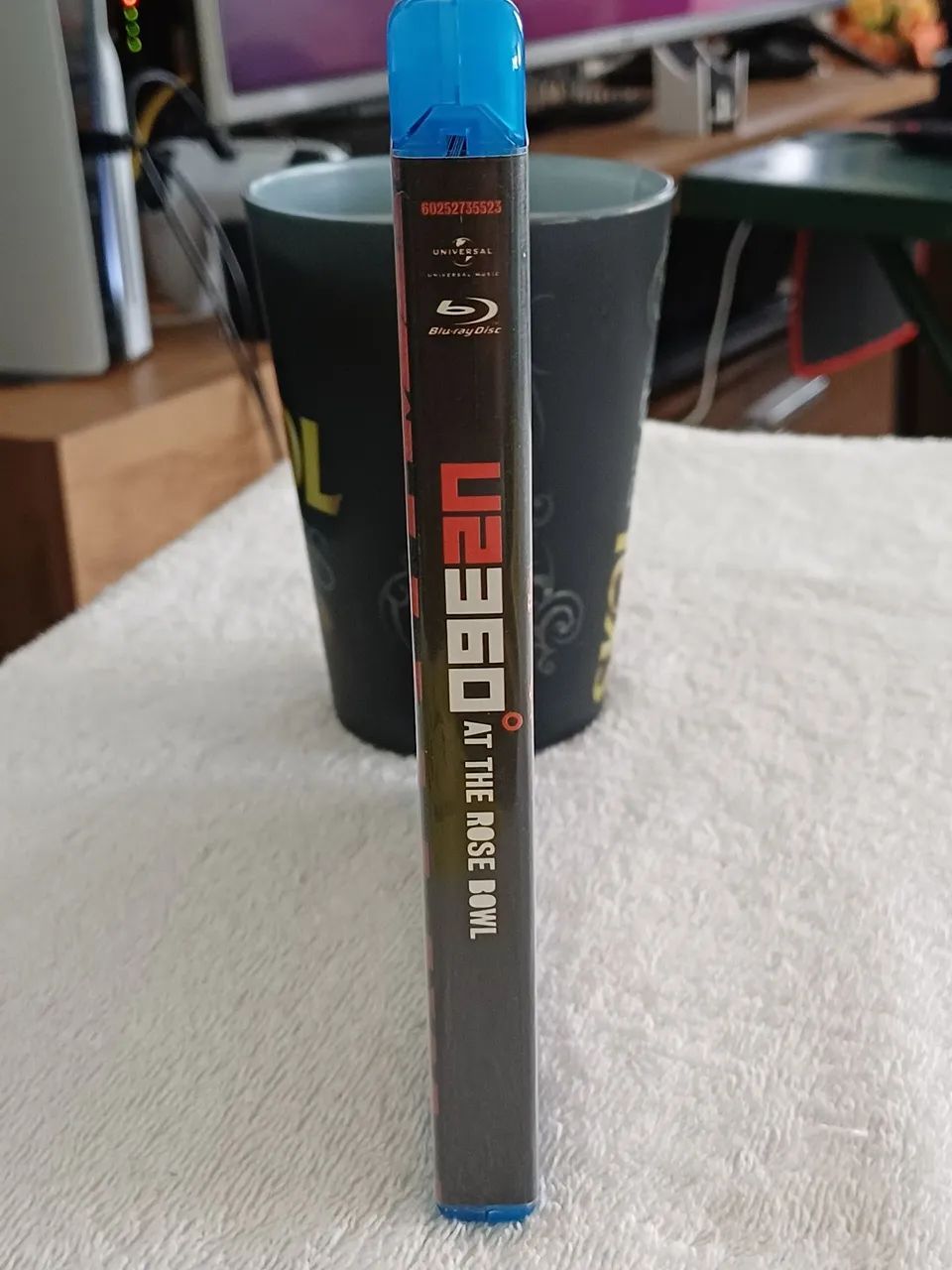 Blu-ray original de um show da banda U2, intitulado "U2 360° At The Rose Bowl" - Foto 5