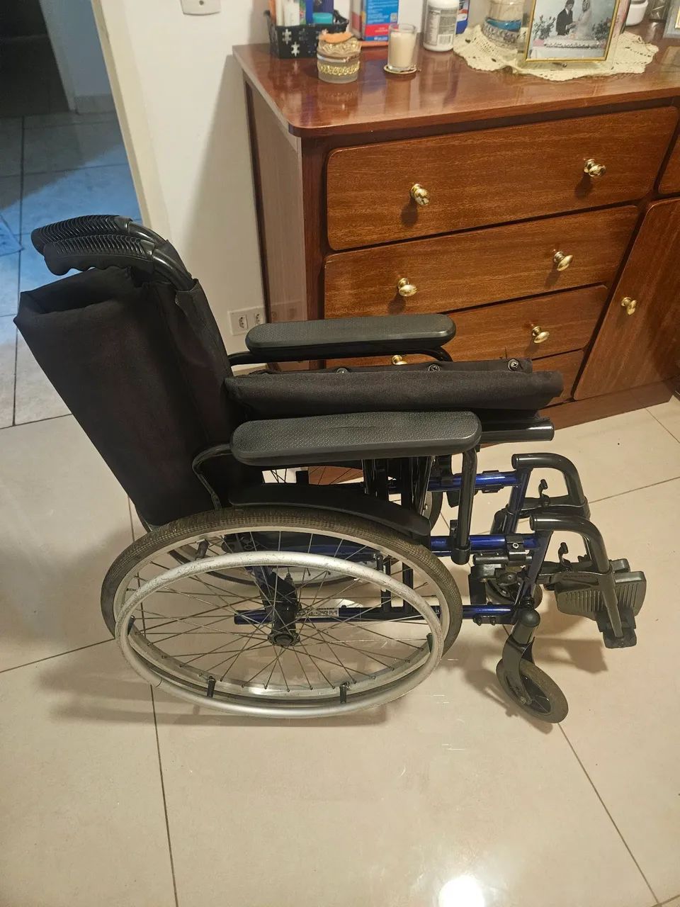 Cadeira de rodas - Foto 3