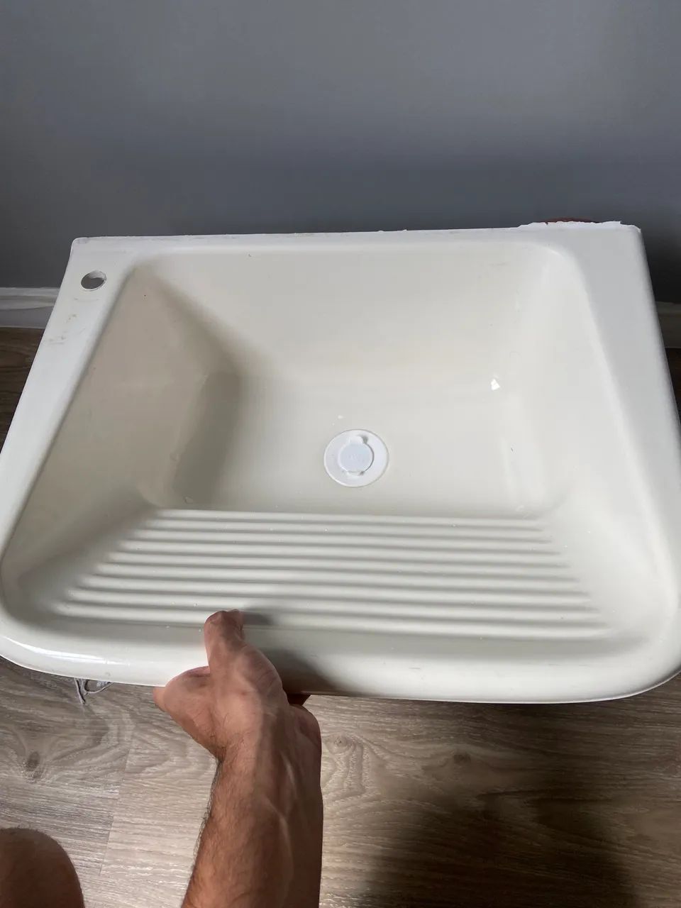 Sink and Washbasin428514377561559041