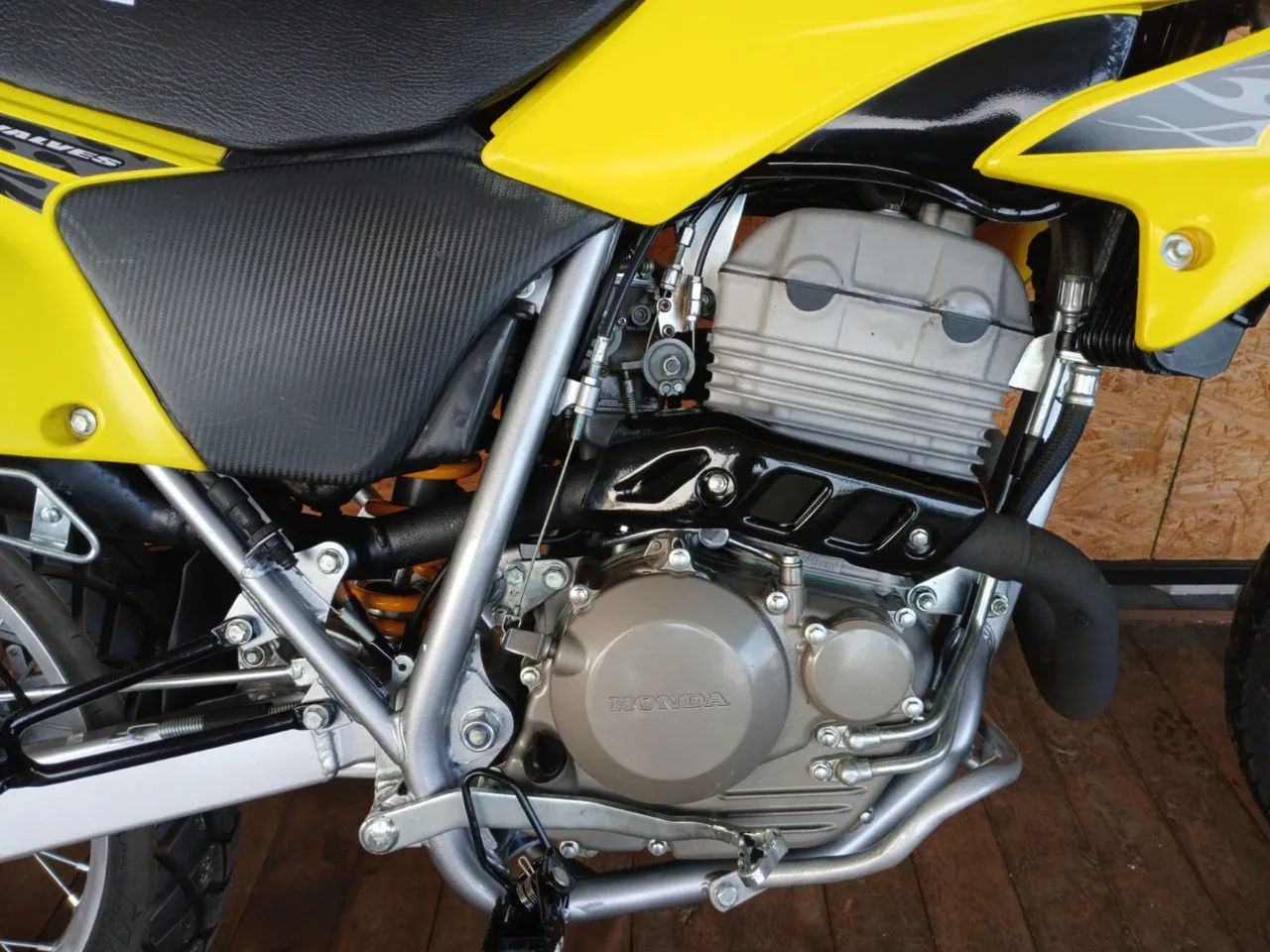 XR TORNADO 250 - Foto 3