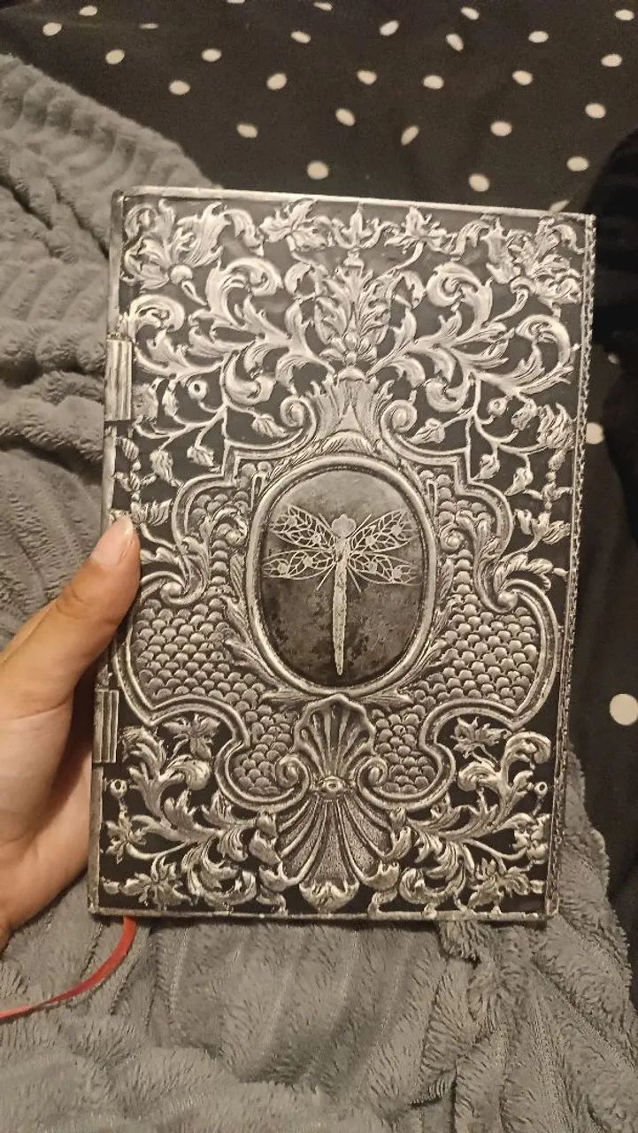 Livro: A garota Submersa 